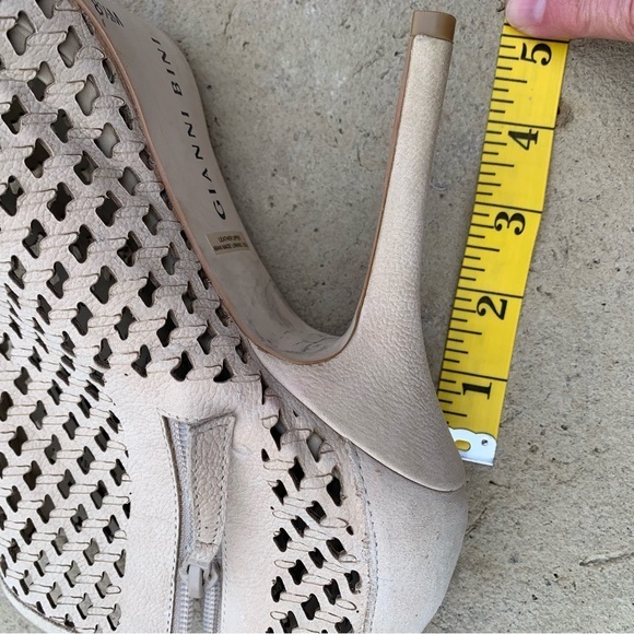 Gianni Bini 5 inch stiletto, open toe, booties, cream beige color in size 8 1/2 - Picture 12 of 12